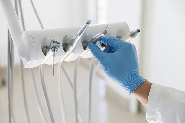 Professional Wisdom Tooth Removal technician working in Orland Park, IL